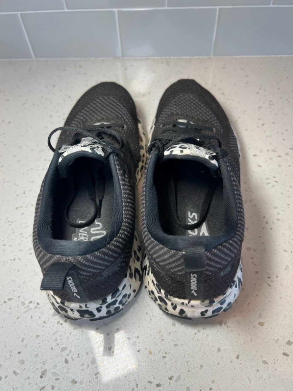 Brooks Revel 5 Snow Leopard Print Running Shoes Black White Athletic Laces Sz 9B - Picture 13 of 15